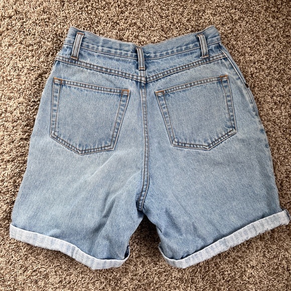 COPY - Vintage Eddie Bauer Jean Shorts, Size 6 - Picture 2 of 3